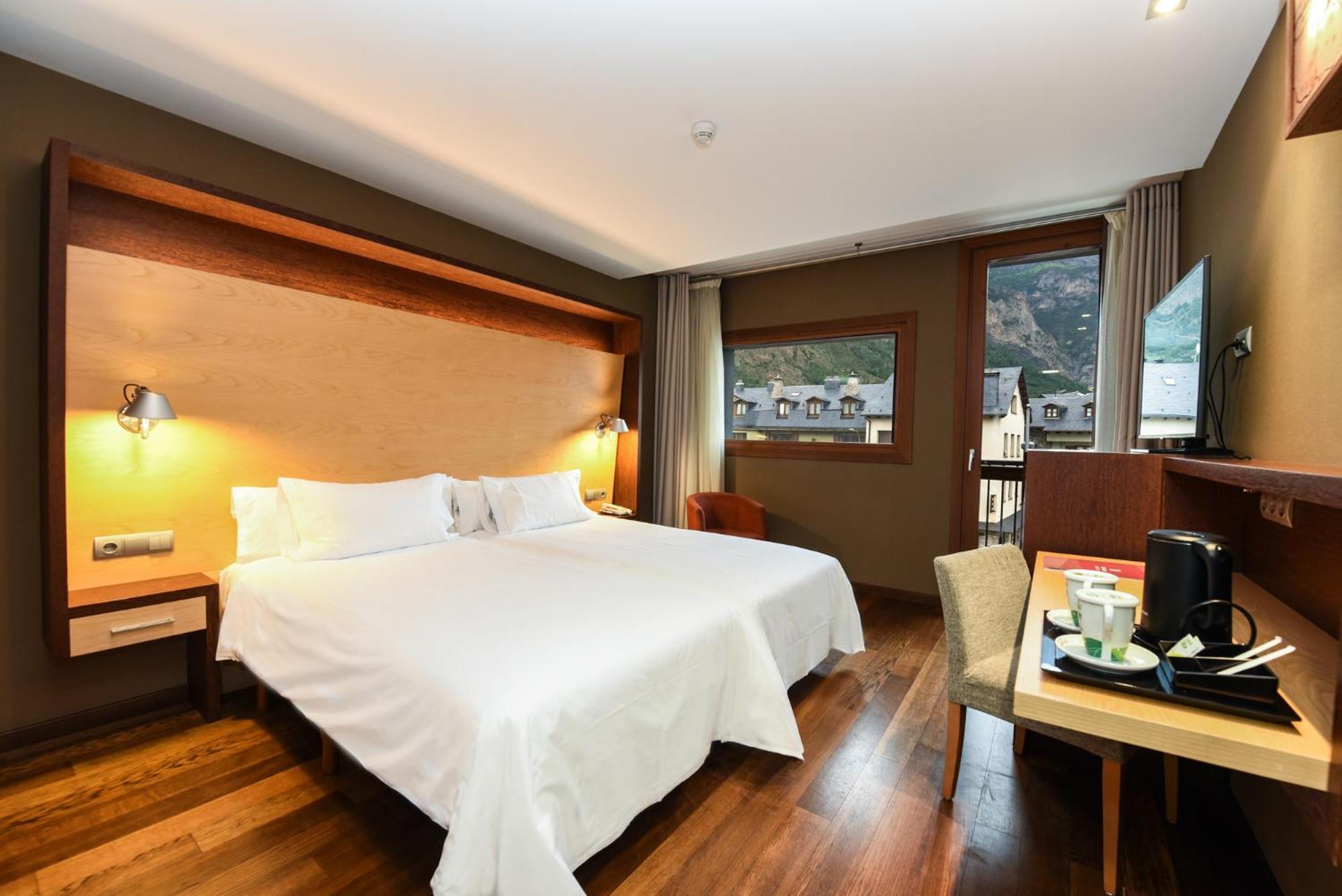 Sommos Hotel Aneto Benasque Εξωτερικό φωτογραφία