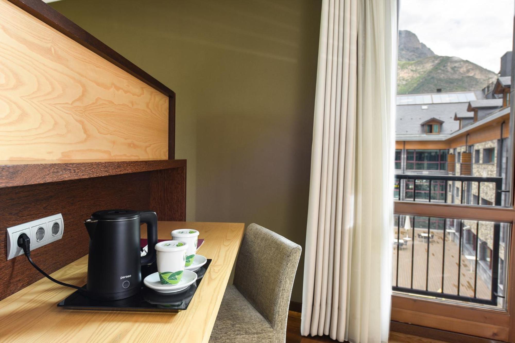 Sommos Hotel Aneto Benasque Εξωτερικό φωτογραφία
