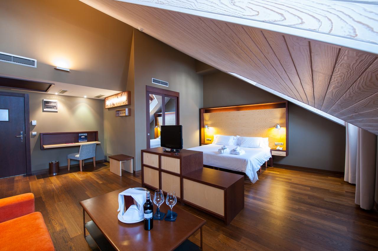 Sommos Hotel Aneto Benasque Εξωτερικό φωτογραφία