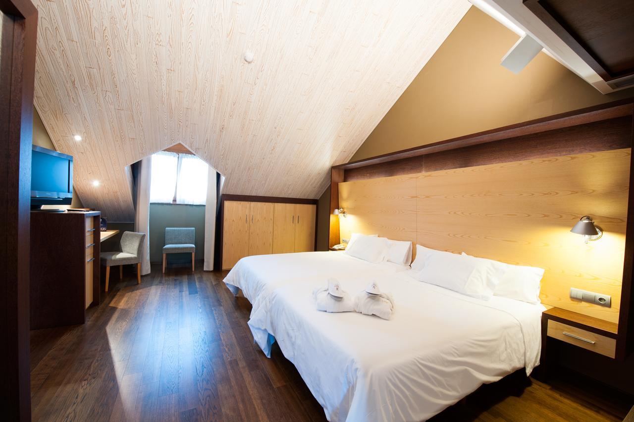 Sommos Hotel Aneto Benasque Εξωτερικό φωτογραφία